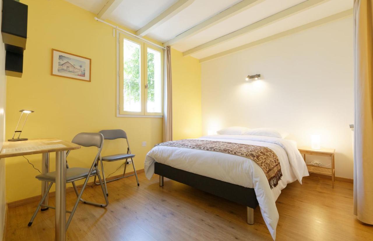 Chambre D'Hotes De Charme A La Maison Bleue Savignac-Mona Eksteriør billede
